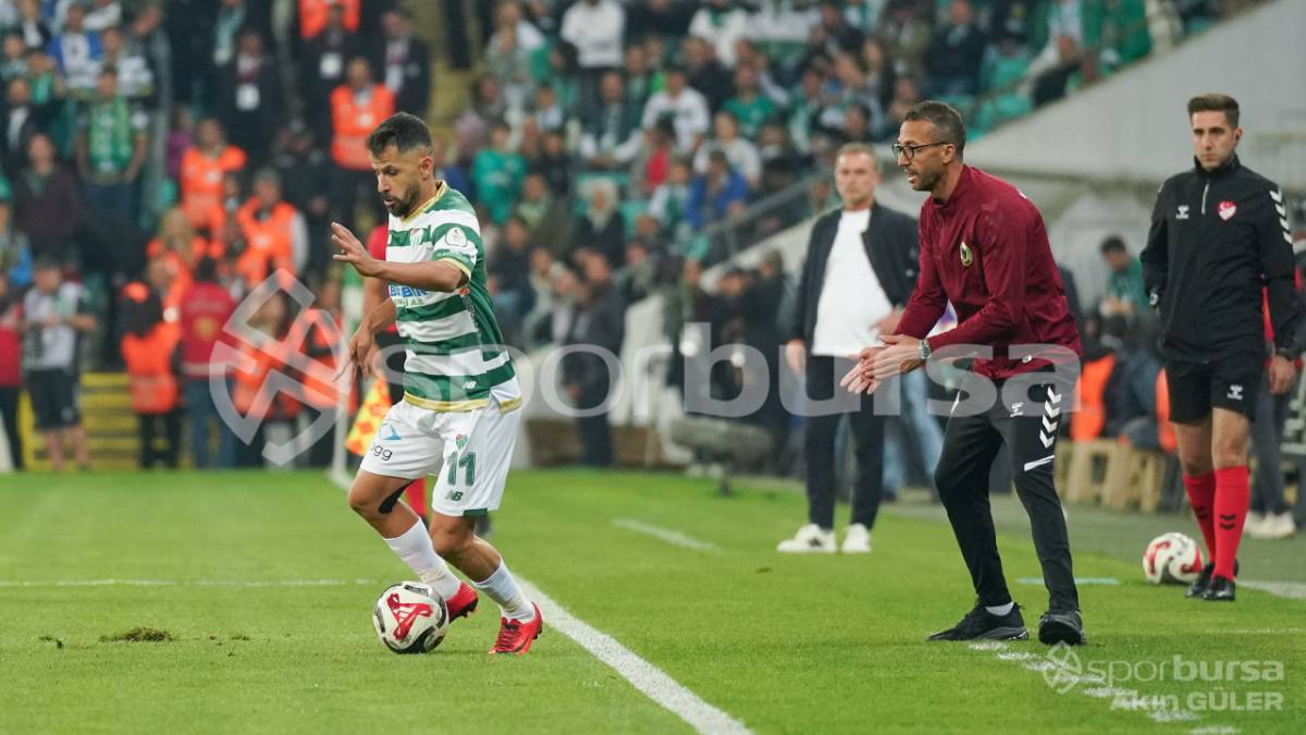 BURSASPOR - MENEMEN FK MAÇ FOTOĞRAFLARI