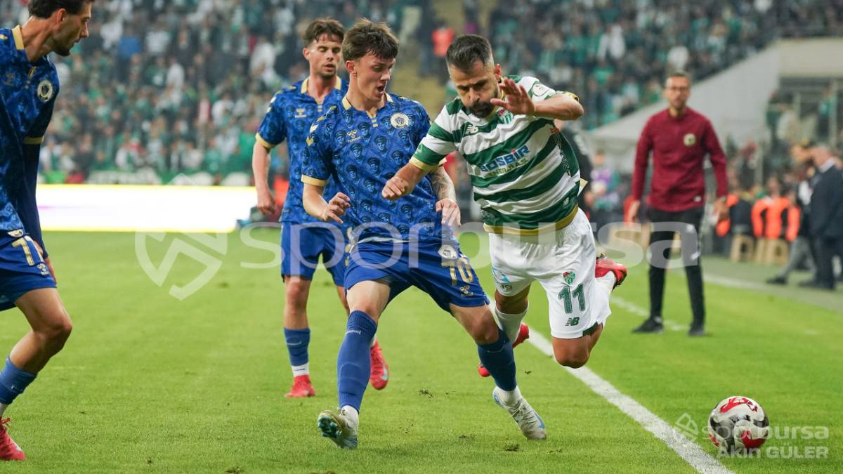 BURSASPOR - MENEMEN FK MAÇ FOTOĞRAFLARI
