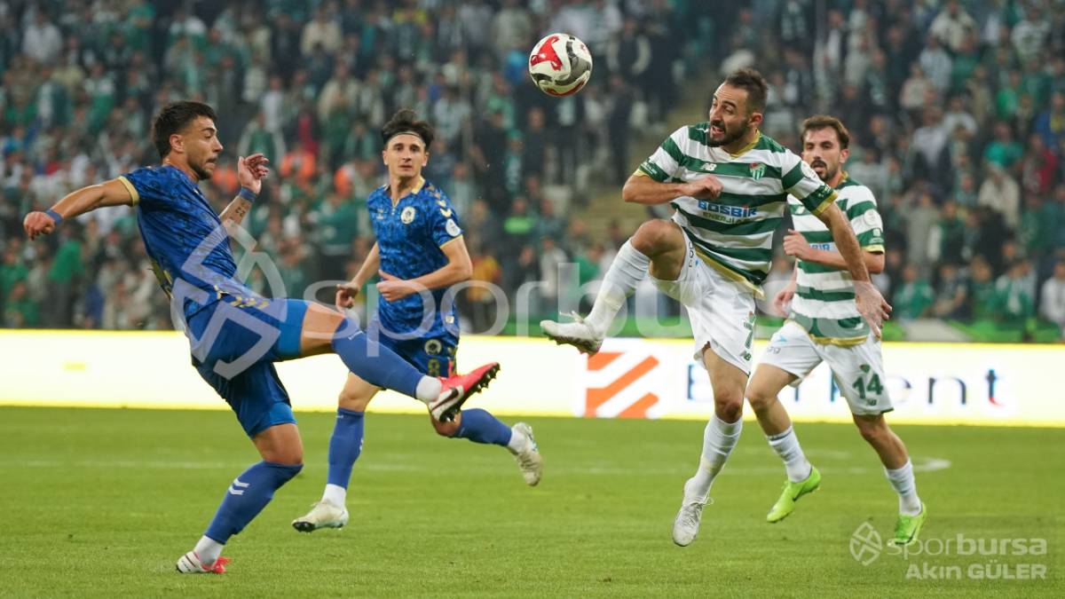 BURSASPOR - MENEMEN FK MAÇ FOTOĞRAFLARI