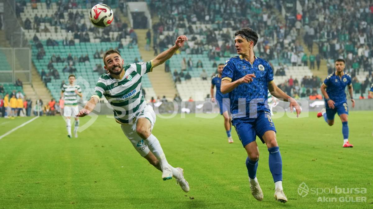 BURSASPOR - MENEMEN FK MAÇ FOTOĞRAFLARI