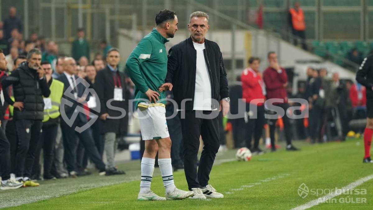 BURSASPOR - MENEMEN FK MAÇ FOTOĞRAFLARI