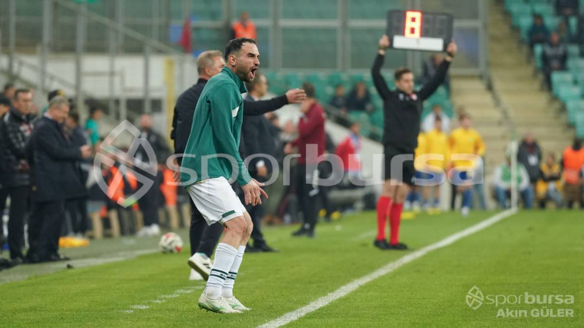 BURSASPOR - MENEMEN FK MAÇ FOTOĞRAFLARI