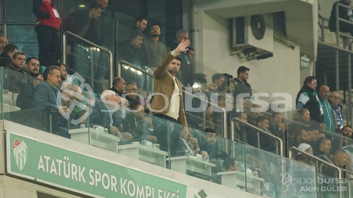 BURSASPOR - MENEMEN FK MAÇ FOTOĞRAFLARI