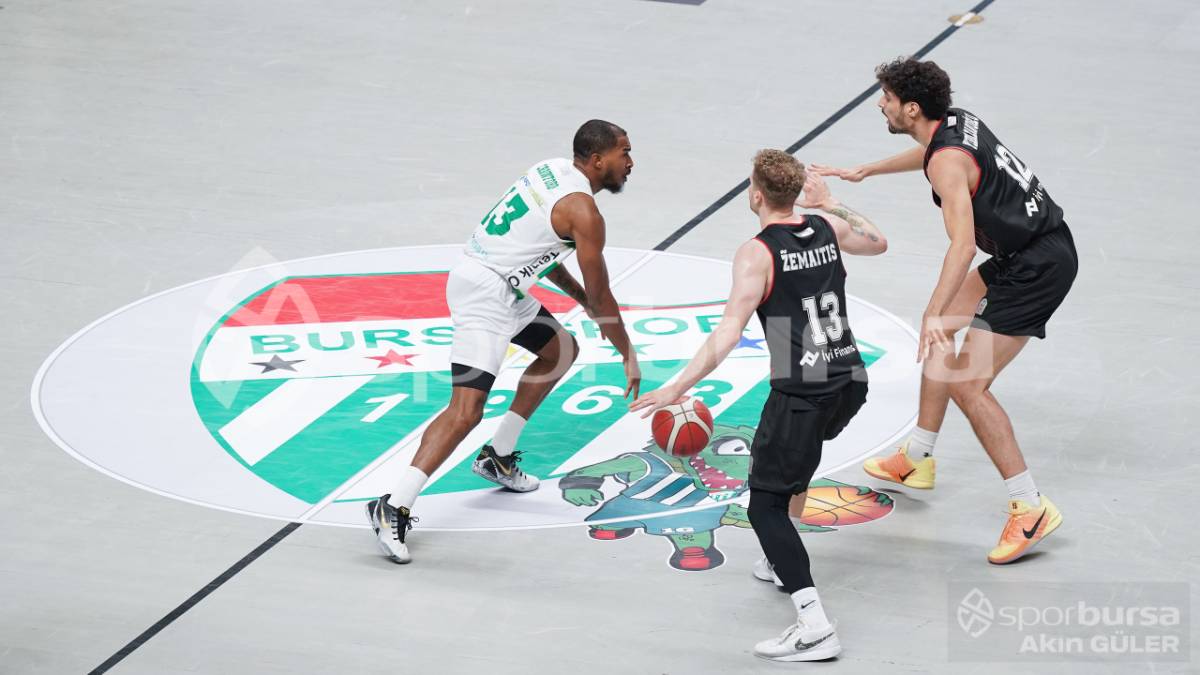 BURSASPOR BASKETBOL - GLİNT MANİSA BASKETBOL