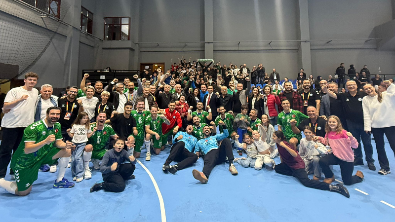 Nilüfer Belediyespor 3. tura yükseldi