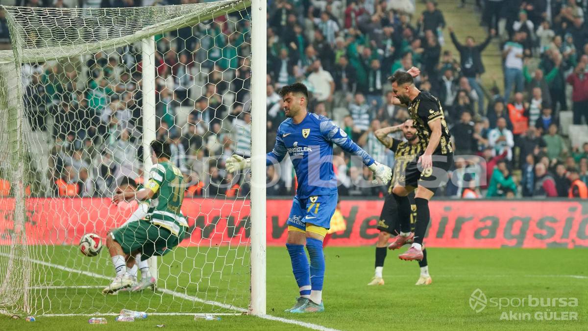 BURSASPOR - MUŞSPOR MAÇ FOTOĞRAFLARI