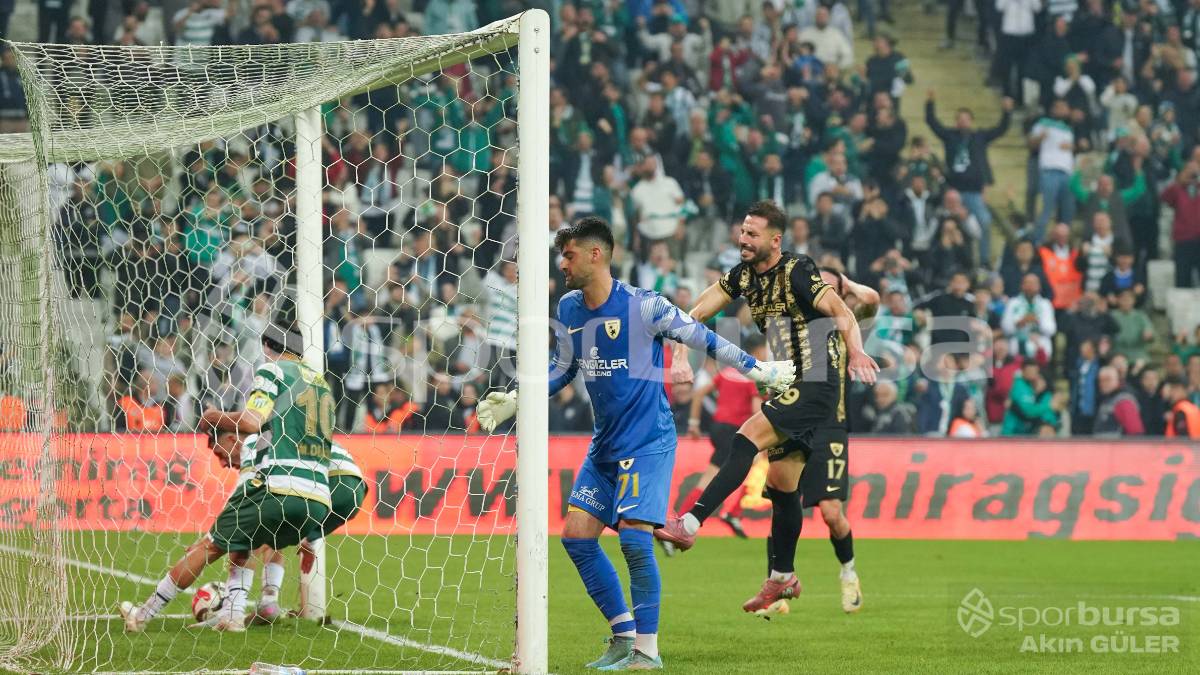 BURSASPOR - MUŞSPOR MAÇ FOTOĞRAFLARI