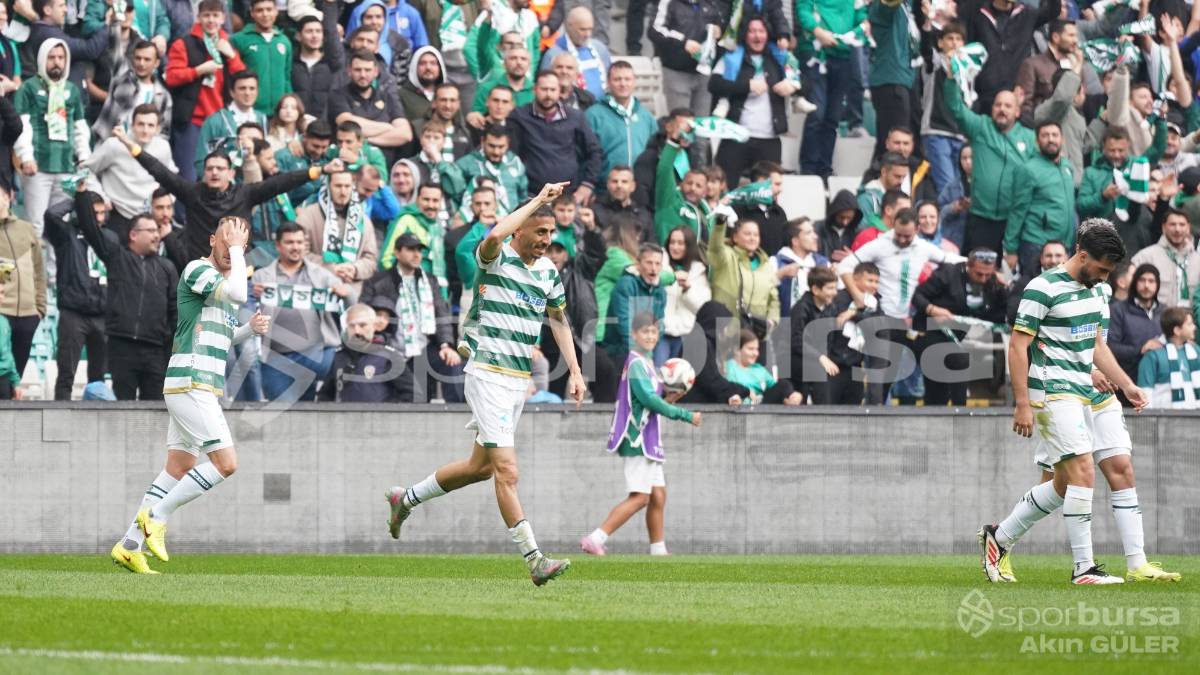 BURSASPOR - FETHİYESPOR MAÇ FOTOĞRAFLARI