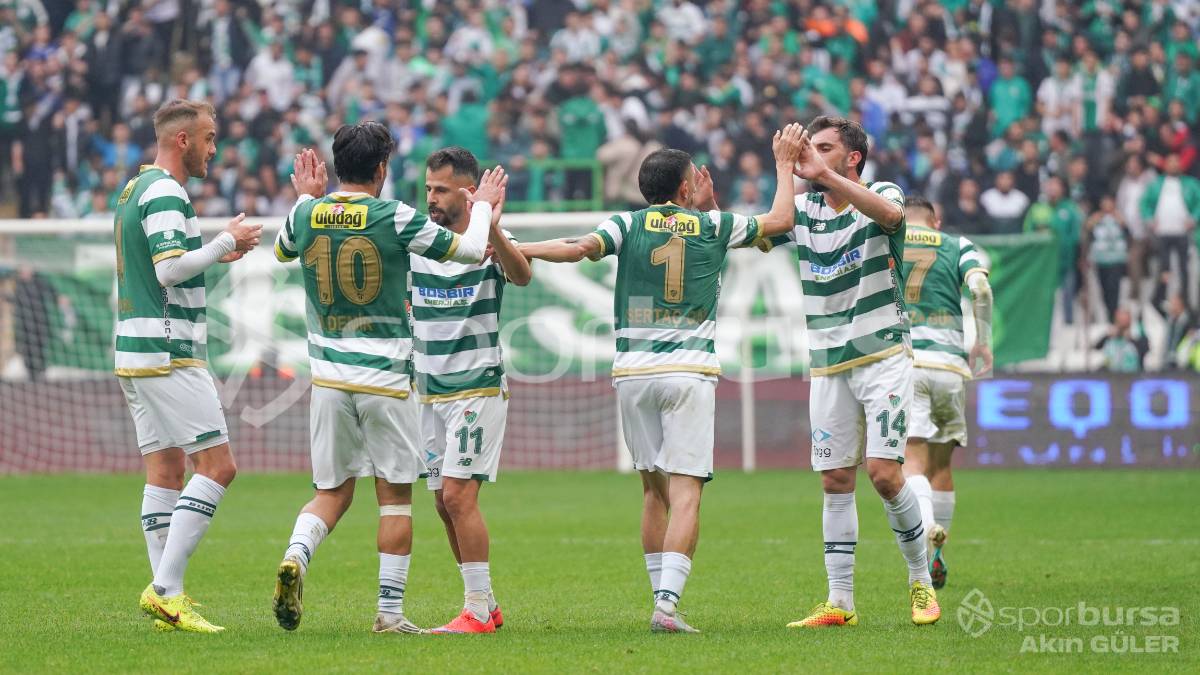 BURSASPOR - FETHİYESPOR MAÇ FOTOĞRAFLARI