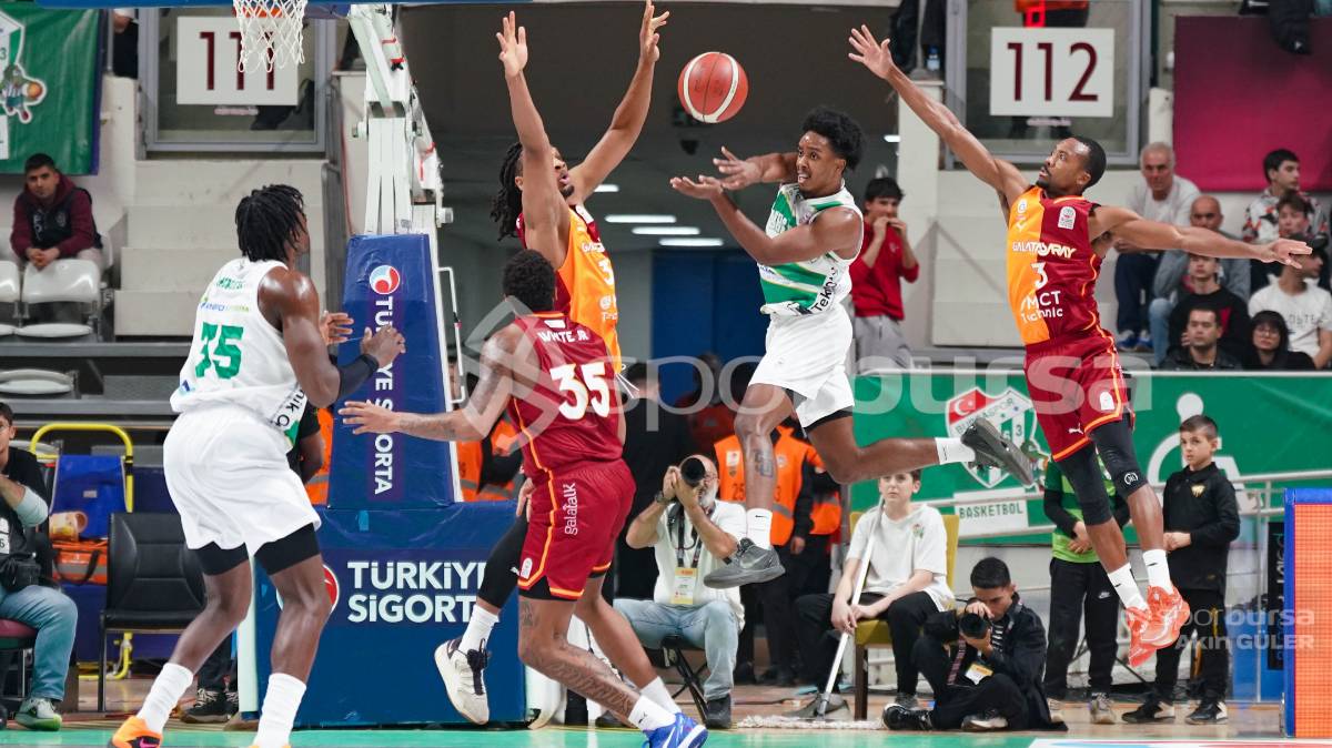 BURSASPOR - GALATASARAY MAÇ FOTOĞRAFLARI