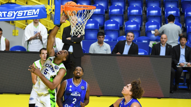 Tofaş, Bnei Penlink Herzliya’ya yenildi