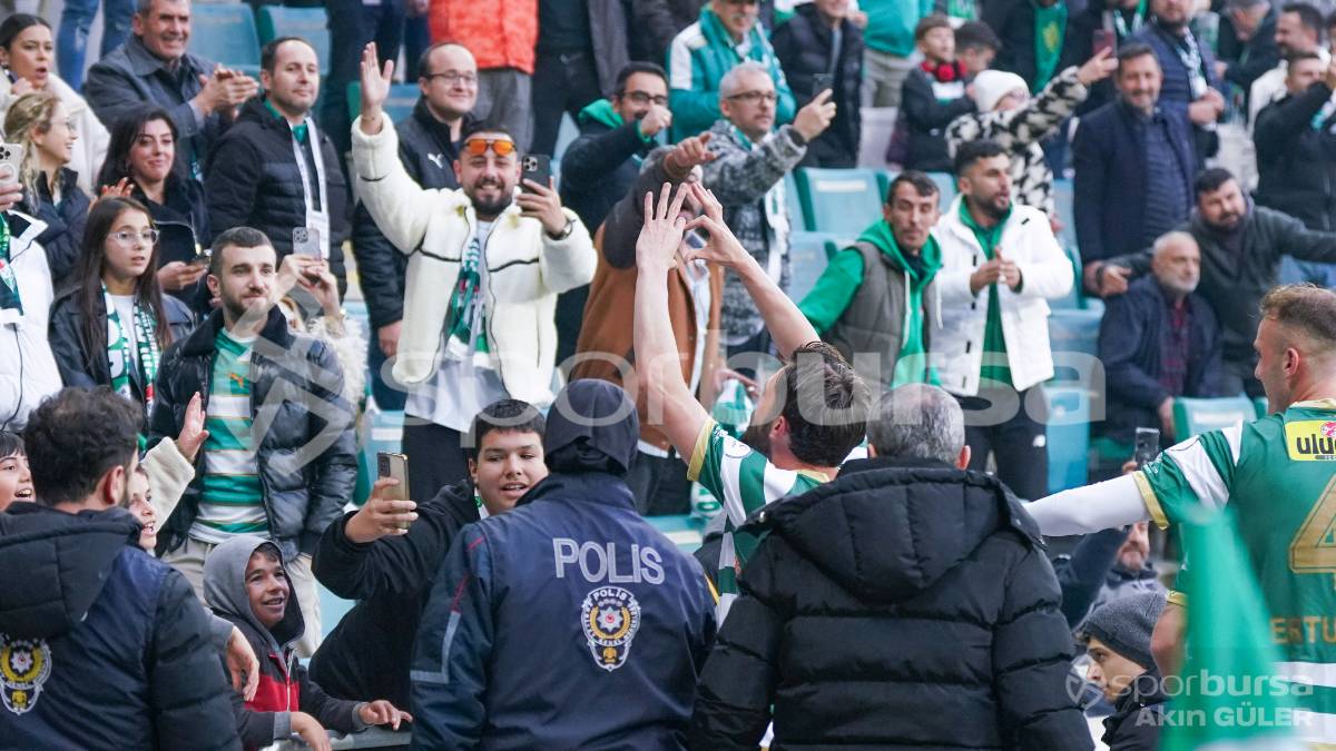 BURSASPOR - ANKARA DEMİRSPOR MAÇ FOTOĞRAFLARI