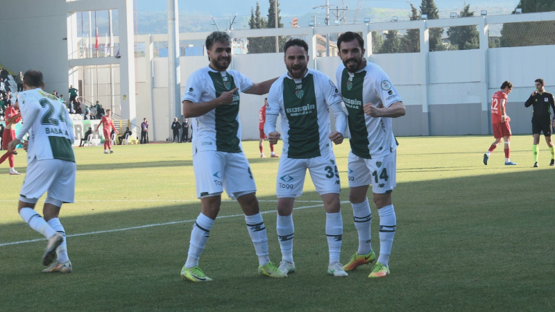 Bursaspor, Soma'da zorlanmadı: 3-0