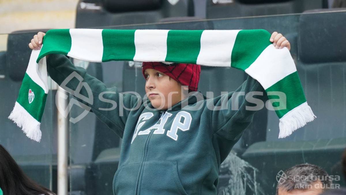 BURSASPOR - ALİAĞA FK MAÇ FOTOĞRAFLARI