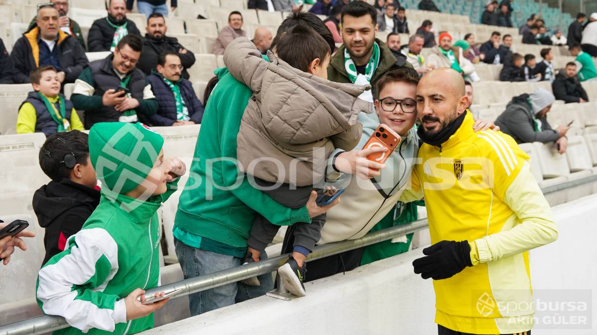 BURSASPOR - ALİAĞA FK MAÇ FOTOĞRAFLARI