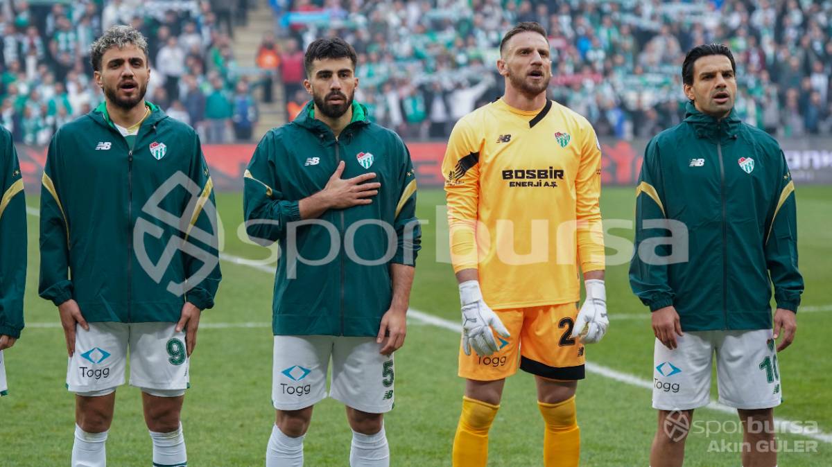BURSASPOR - ALİAĞA FK MAÇ FOTOĞRAFLARI