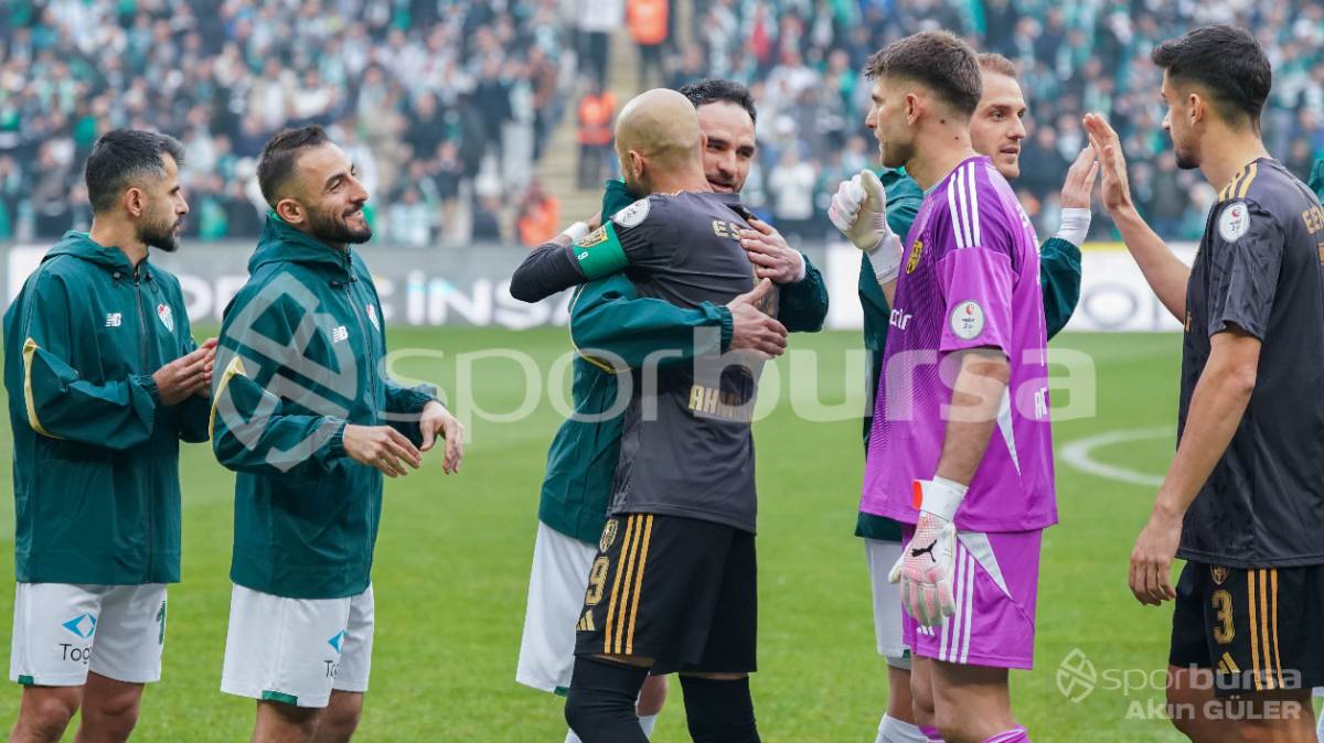 BURSASPOR - ALİAĞA FK MAÇ FOTOĞRAFLARI