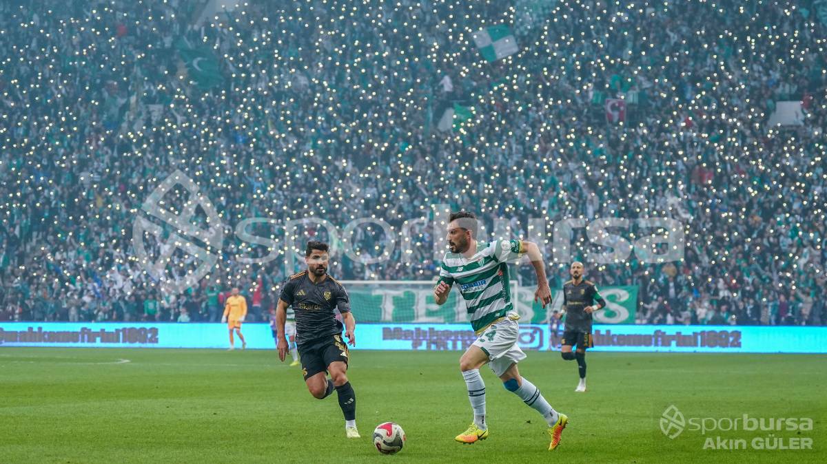 BURSASPOR - ALİAĞA FK MAÇ FOTOĞRAFLARI