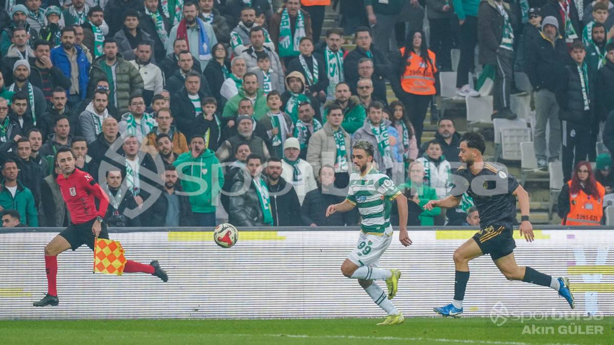 BURSASPOR - ALİAĞA FK MAÇ FOTOĞRAFLARI