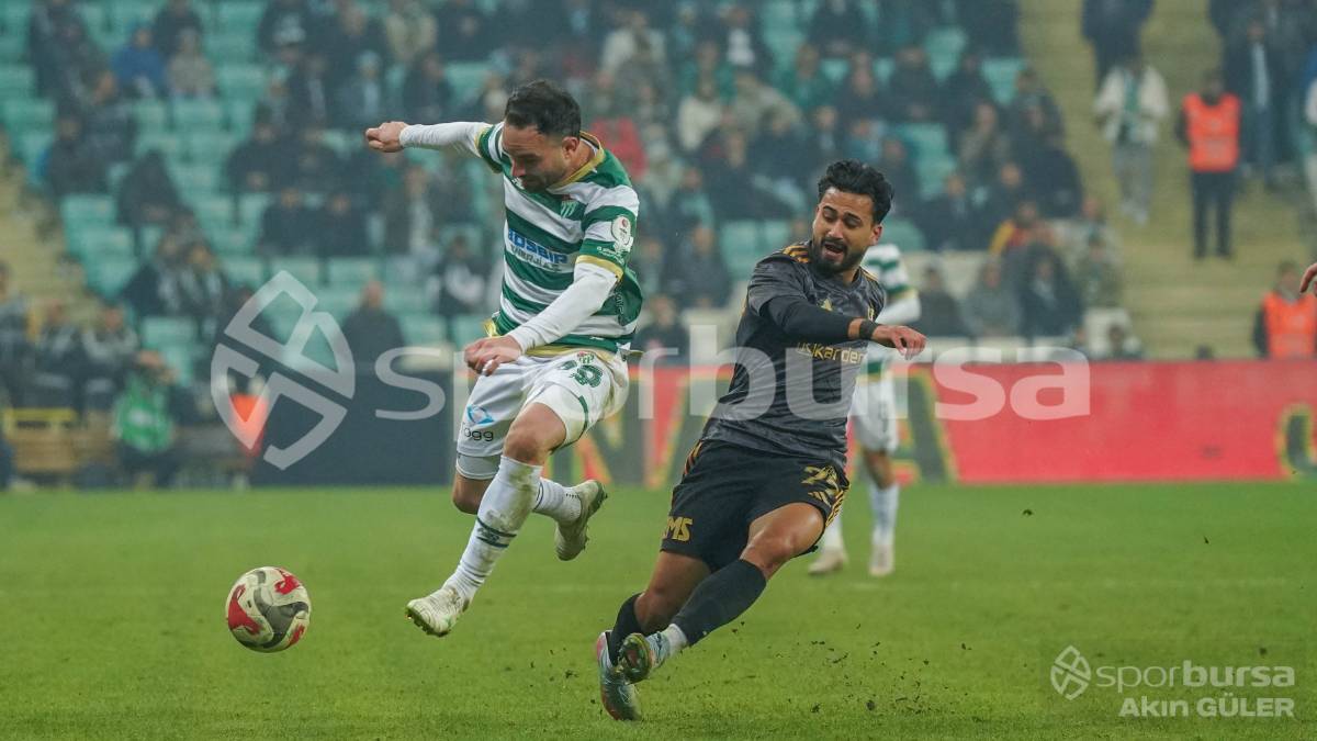 BURSASPOR - ALİAĞA FK MAÇ FOTOĞRAFLARI