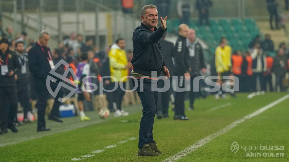 BURSASPOR - ALİAĞA FK MAÇ FOTOĞRAFLARI