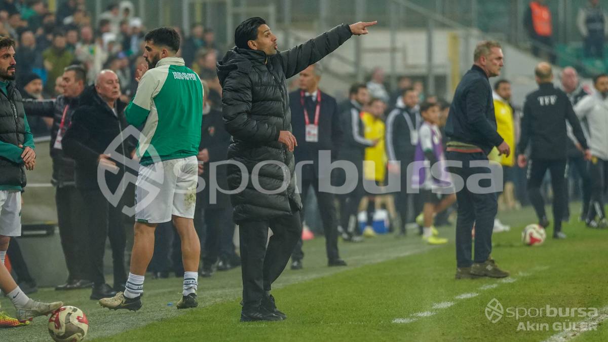 BURSASPOR - ALİAĞA FK MAÇ FOTOĞRAFLARI