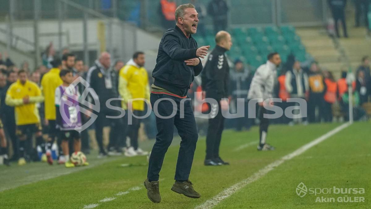BURSASPOR - ALİAĞA FK MAÇ FOTOĞRAFLARI