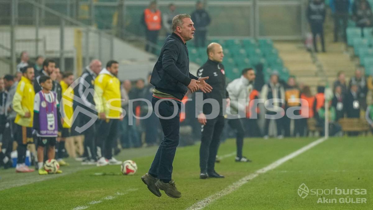 BURSASPOR - ALİAĞA FK MAÇ FOTOĞRAFLARI