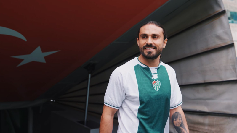 Halil Akbunar’dan ilk mesaj: Bu yıl da seneye de…