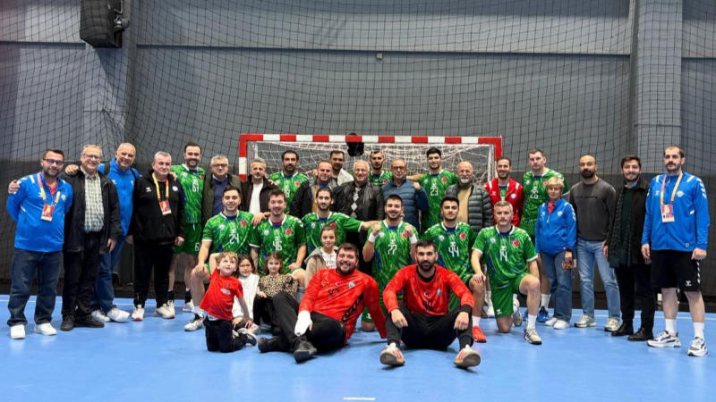 Nilüfer Belediyespor gol olup yağdı