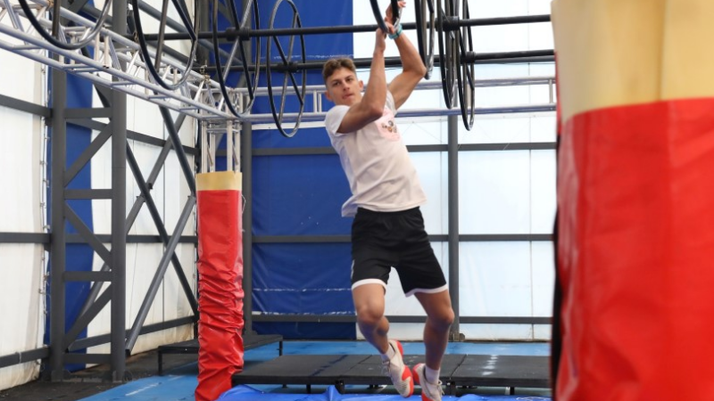 Bursa Büyükşehirli Emir Kurtulan tarih yazıyor