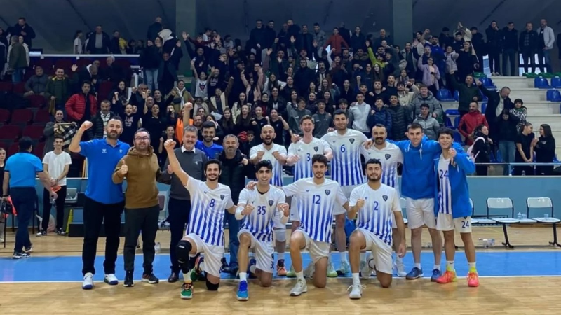 Karacabey Belediyespor Fenerbahçe’yi geçti