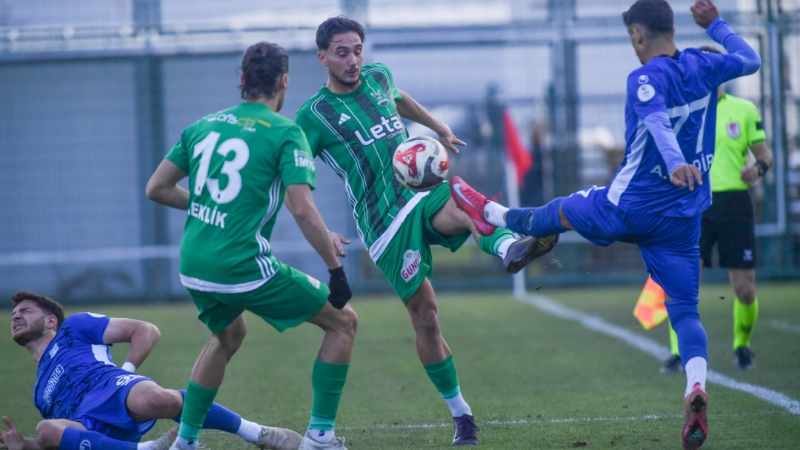 İnegöl Kafkasspor Çankaya önünde