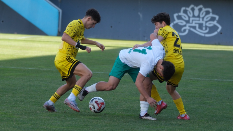 Pilot lige tutunmaya kararlı