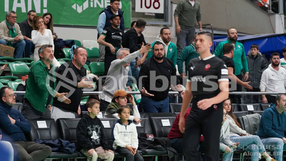 BURSASPOR - KARŞIYAKA BASKETBOL MAÇI FOTOĞRAFLARI