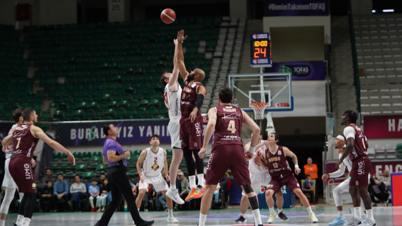 Finalspor evinde durdu!