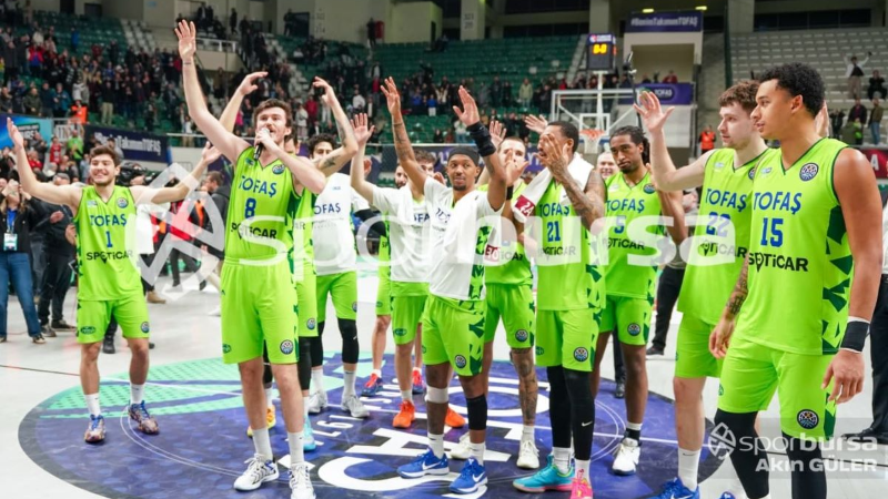 Tofaş, Cholet'yi son anda geçti ve son 16'yı kaptı