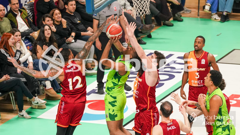 Tofaş evinde ilk kez yenildi!