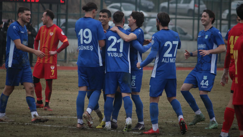 Yıldırımspor zirve yürüyüşünde