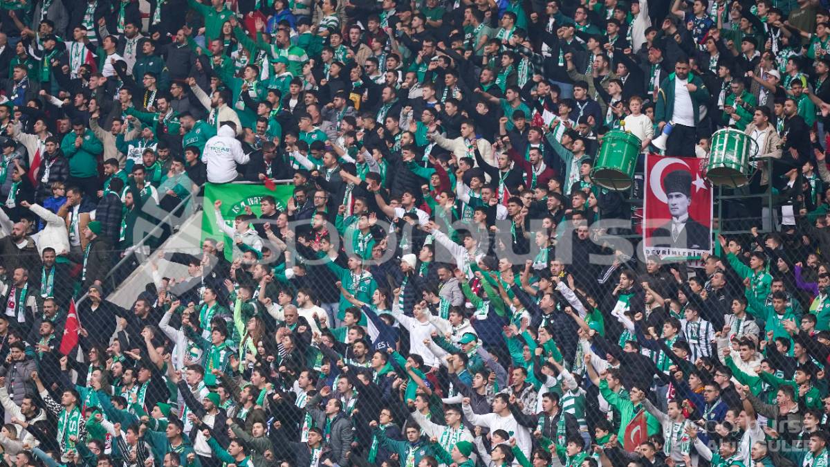 BURSASPOR - YENİ MERSİN İDMAN YURDU MAÇI FOTOĞRAFLARI