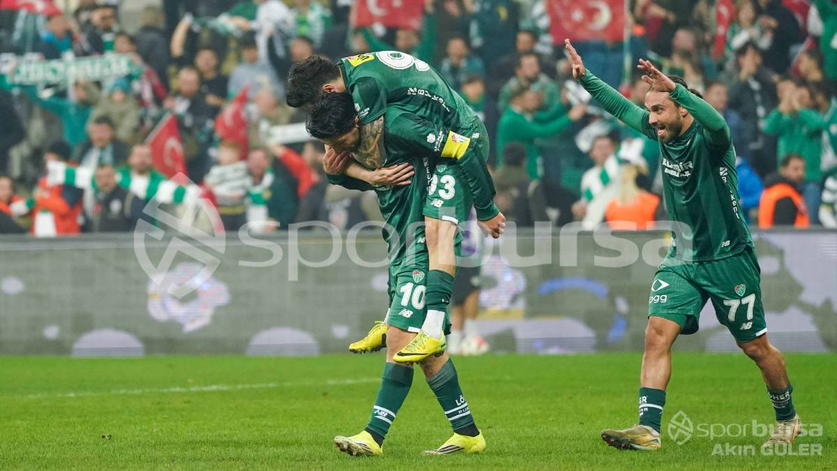 BURSASPOR - YENİ MERSİN İDMAN YURDU MAÇI FOTOĞRAFLARI