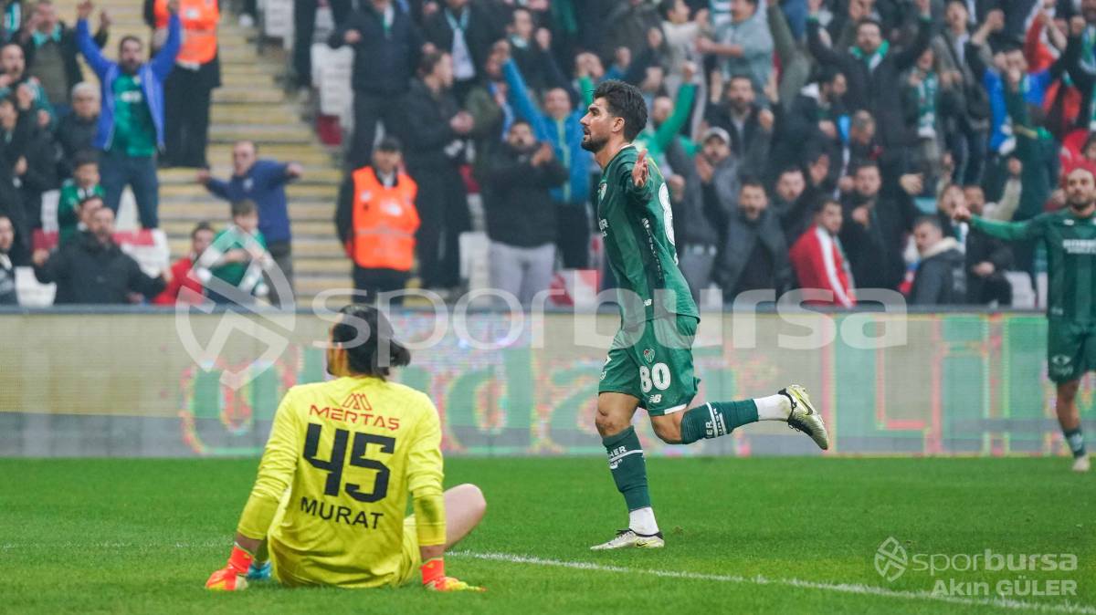 BURSASPOR - YENİ MERSİN İDMAN YURDU MAÇI FOTOĞRAFLARI