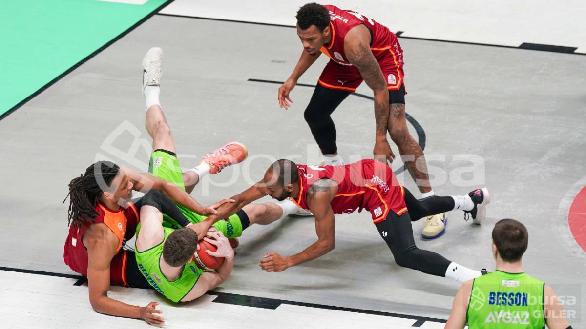 TOFAŞ - GALATASARAY MAÇI FOTOĞRAFLARI