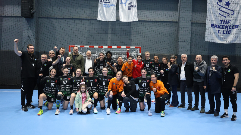 Büyükşehir Belediyespor çeyrek finalde