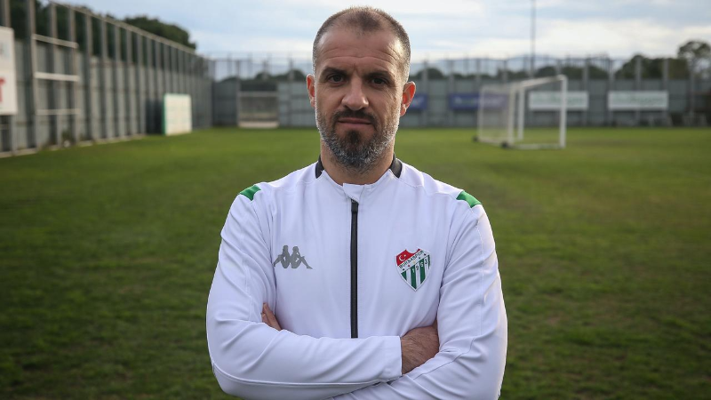Mustafa Er resmen Bursaspor'da
