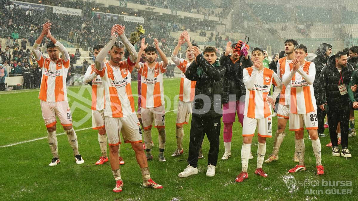BURSASPOR - ADANASPOR MAÇI FOTOĞRAFLARI