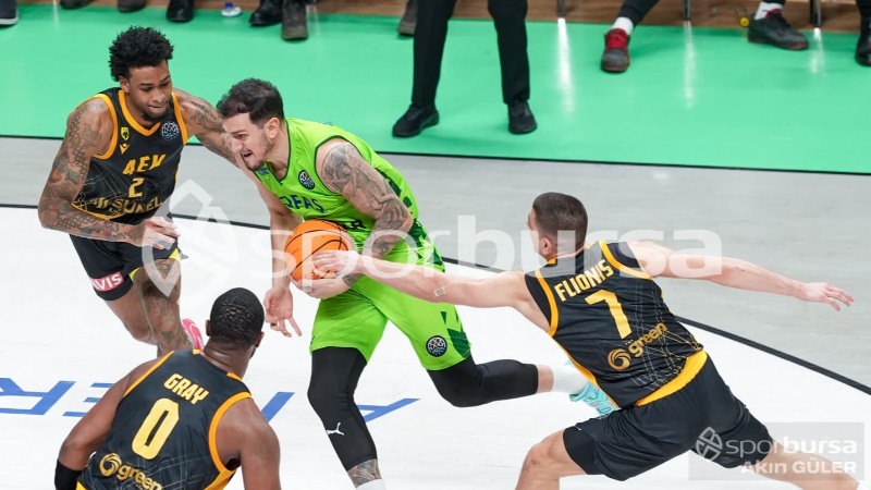 Tofaş uzatmada yıkıldı!