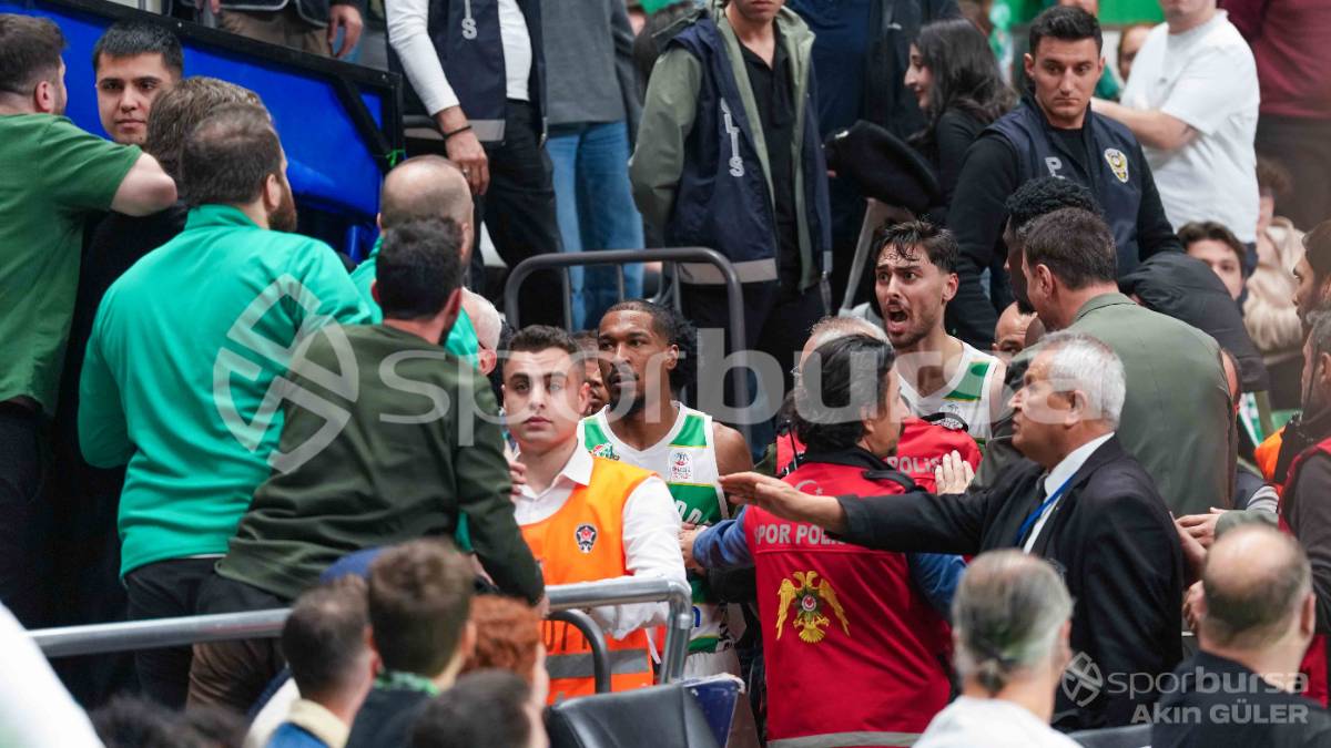 BURSASPOR - BEŞİKTAŞ MAÇI FOTOĞRAFLARI