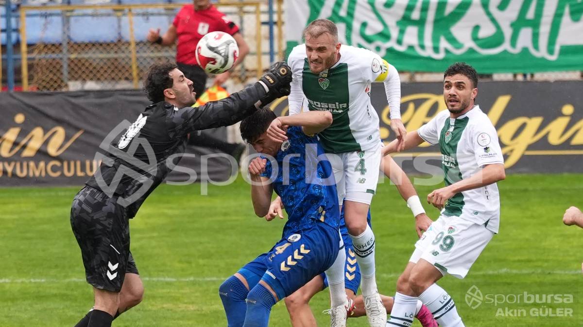 MENEMEN FK - BURSASPOR MAÇ FOTOĞRAFLARI