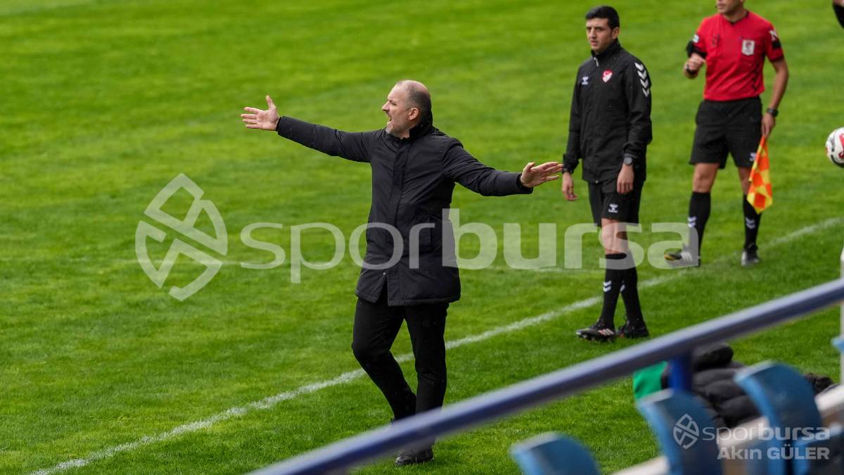 MENEMEN FK - BURSASPOR MAÇ FOTOĞRAFLARI